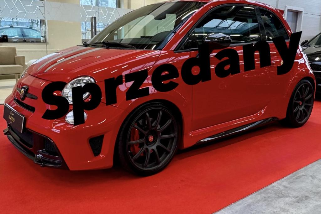 Abarth 695 Tributo Ferrari